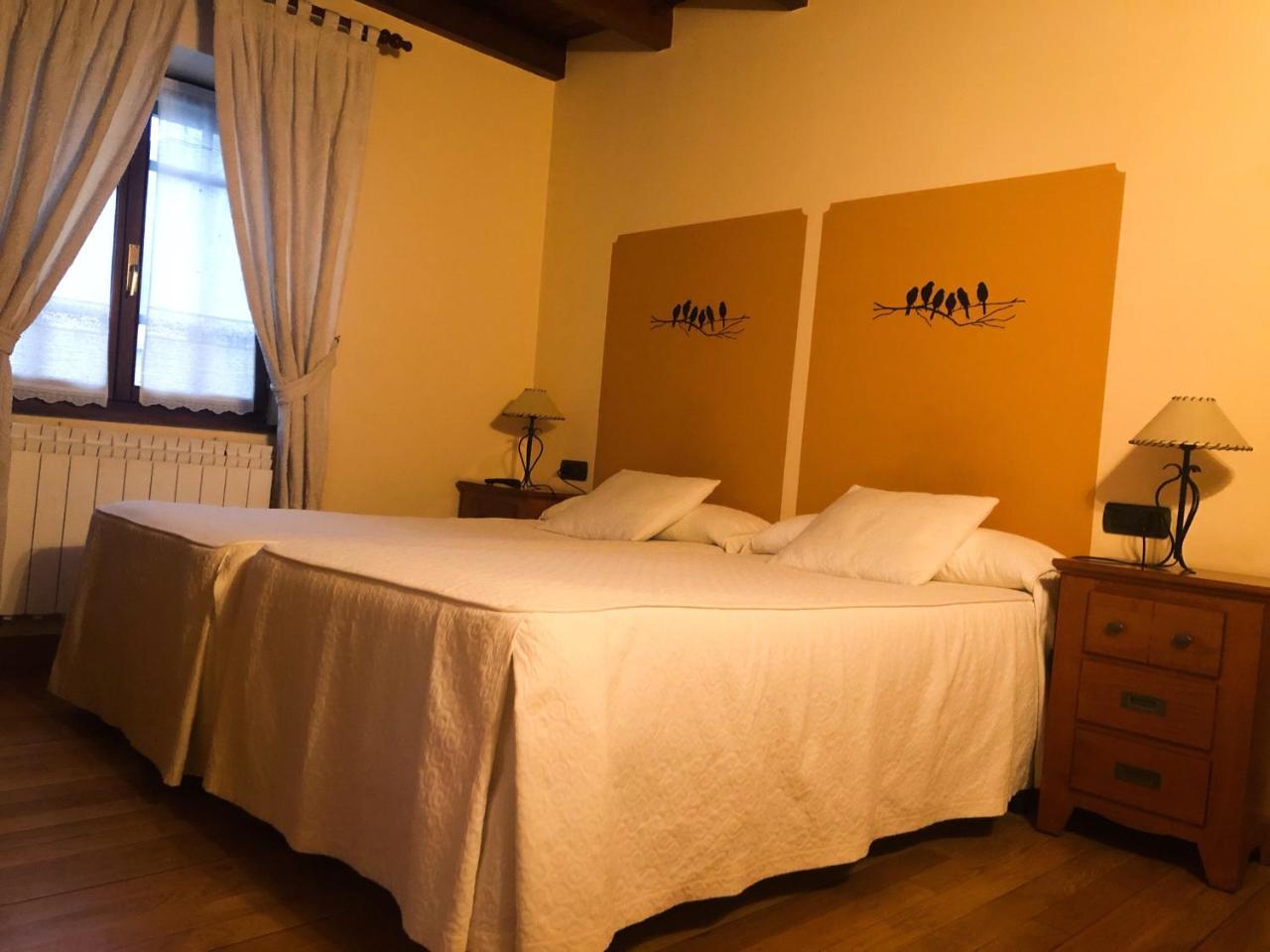 La Era Guest House Lario Екстериор снимка