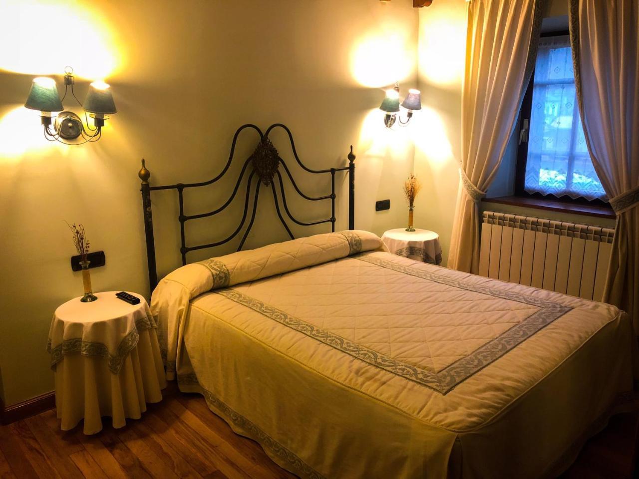 La Era Guest House Lario Екстериор снимка